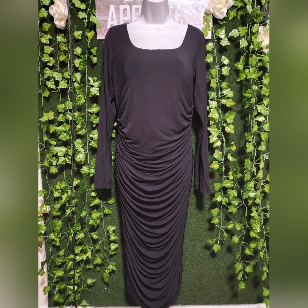 Elegant black dress 2x